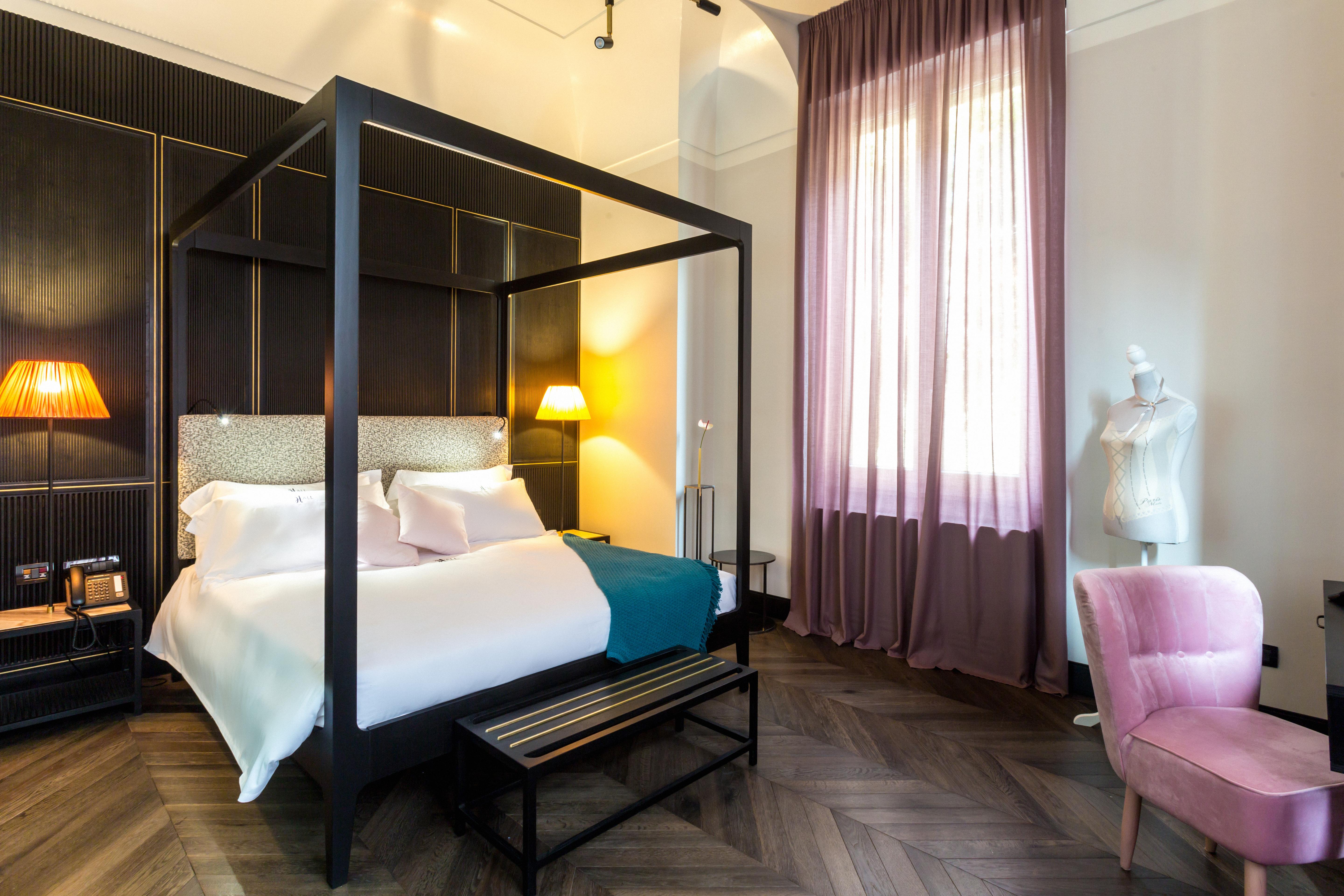 The H'All Tailor Suite Roma Exterior foto A room at the hotel