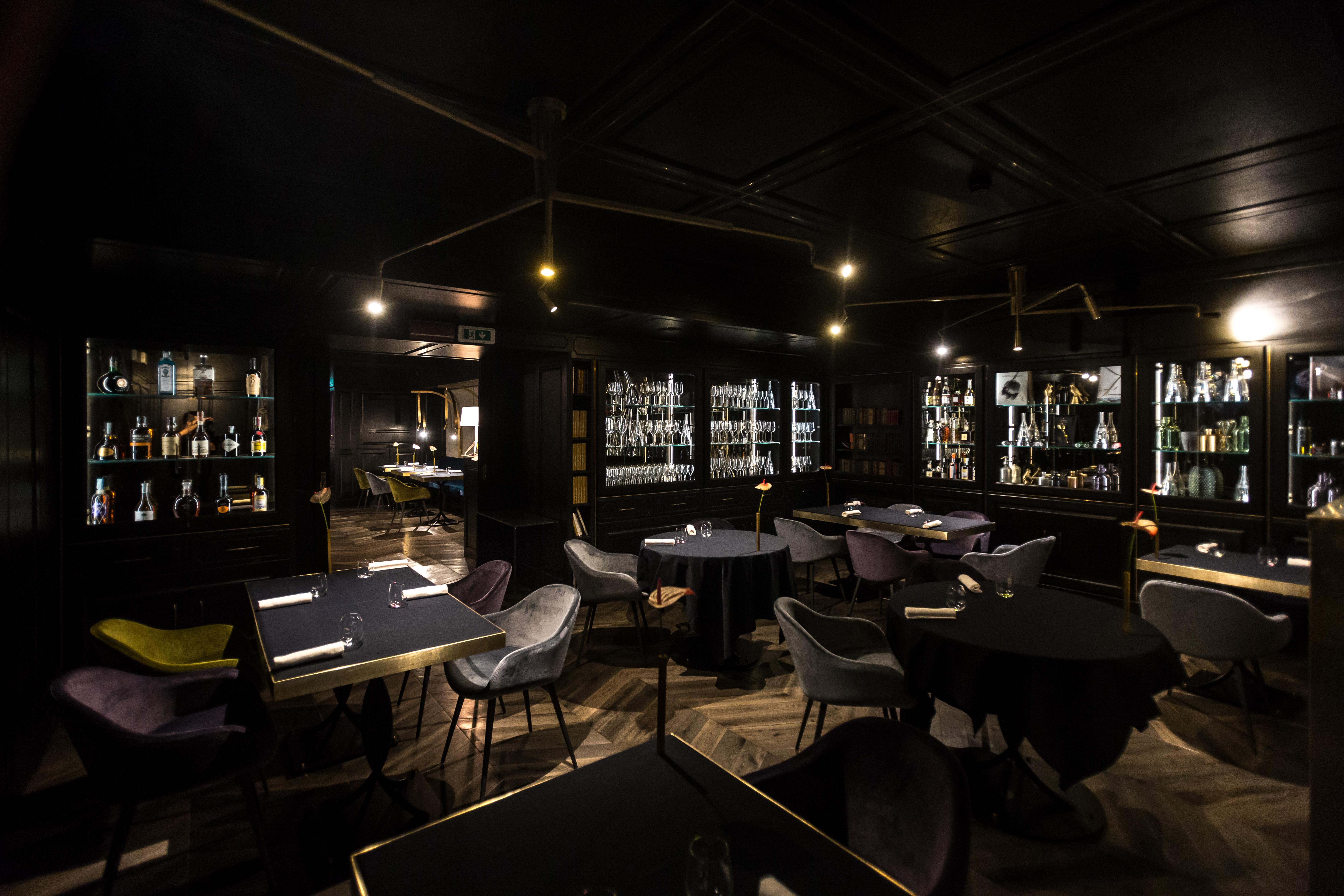 The H'All Tailor Suite Roma Exterior foto Interior of the restaurant